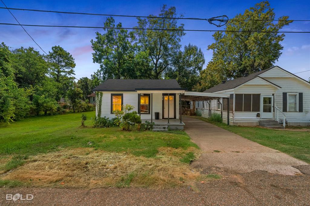 626 Joannes Street Property Photo 1