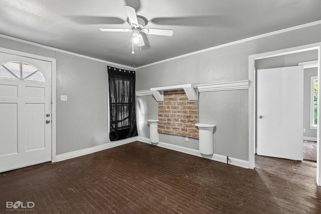 626 Joannes Street Property Photo 3