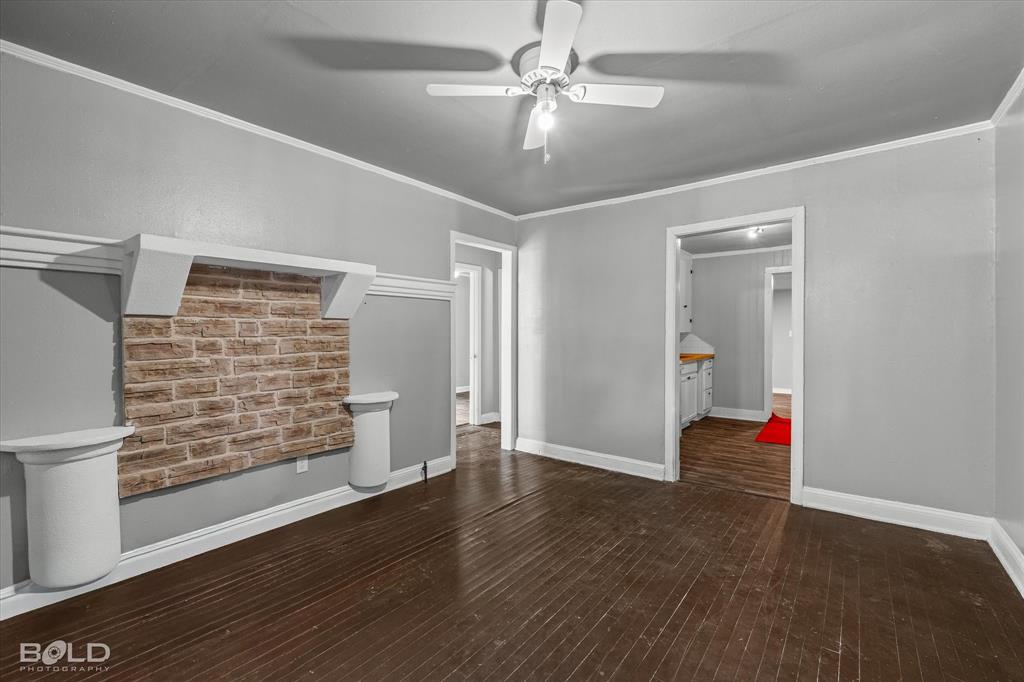 626 Joannes Street Property Photo 4