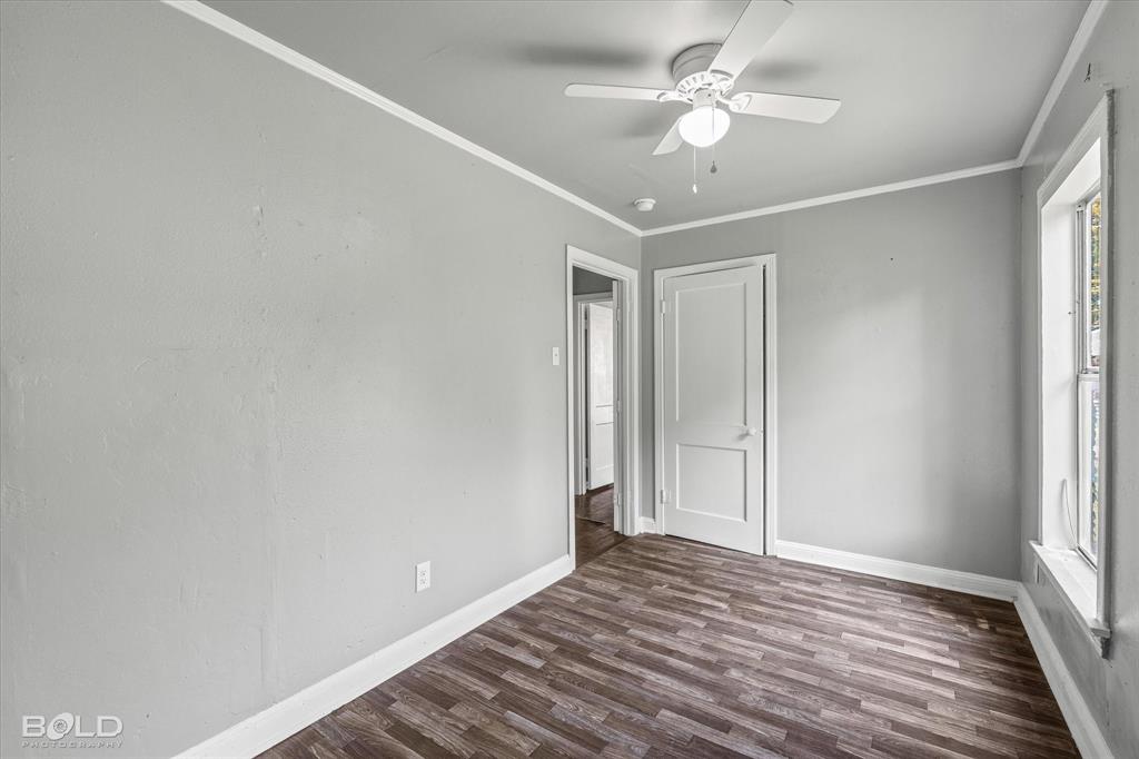 626 Joannes Street Property Photo 7