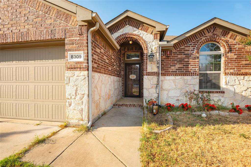 8309 Black Hills Trail Property Photo 1