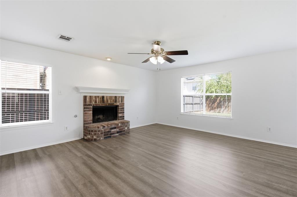 2220 Wisteria Way Property Photo 6