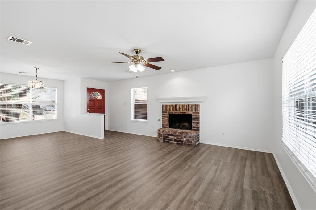 2220 Wisteria Way Property Photo 7
