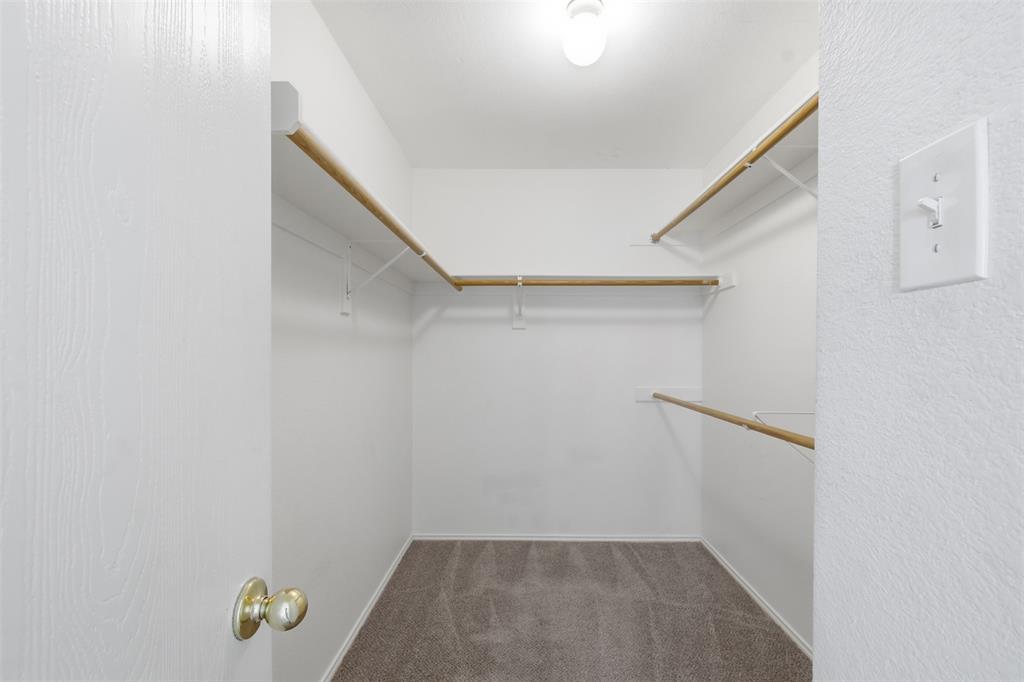 2220 Wisteria Way Property Photo 15