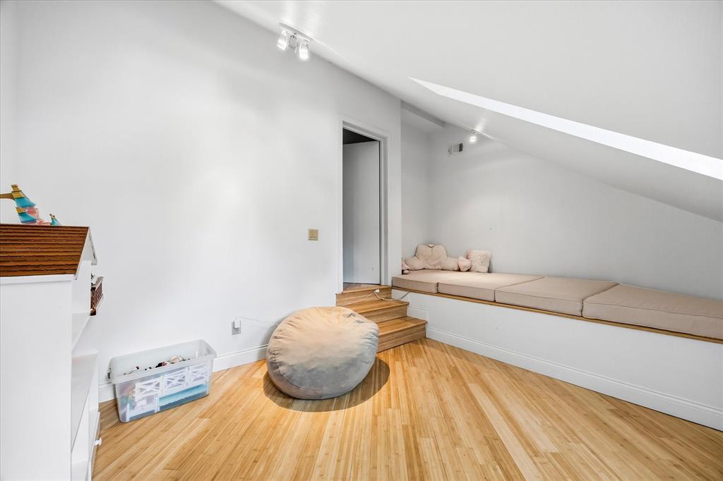 5 Wiltshire Court Property Photo 25