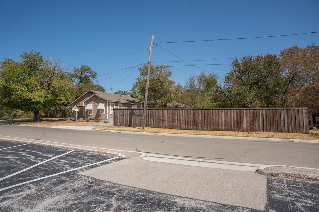 2945 Handley Drive Property Photo 10