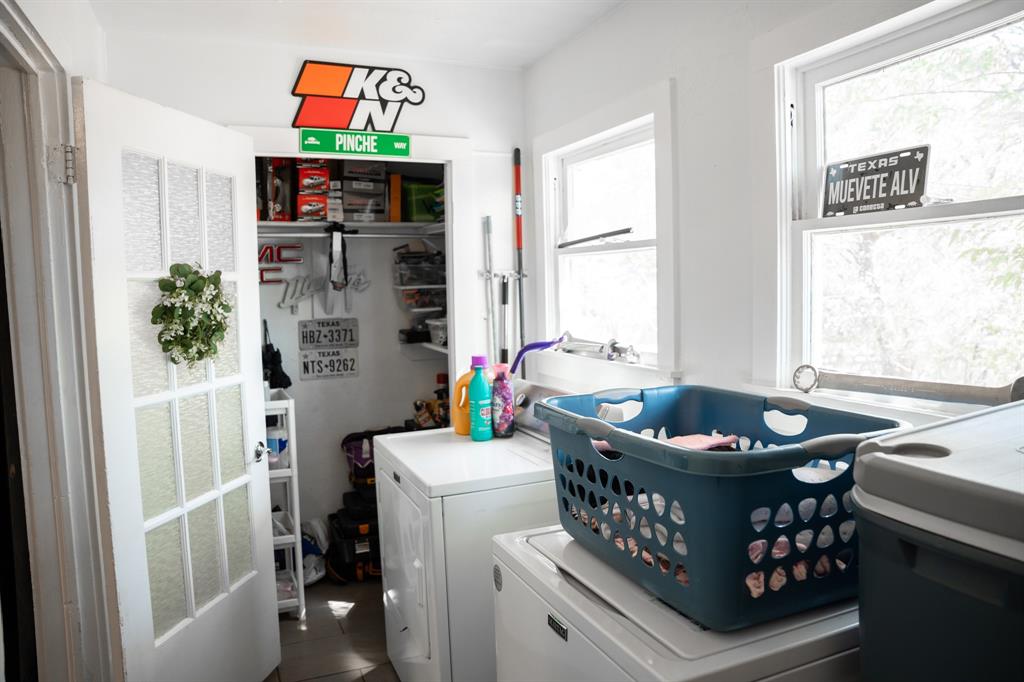 2945 Handley Drive Property Photo 29