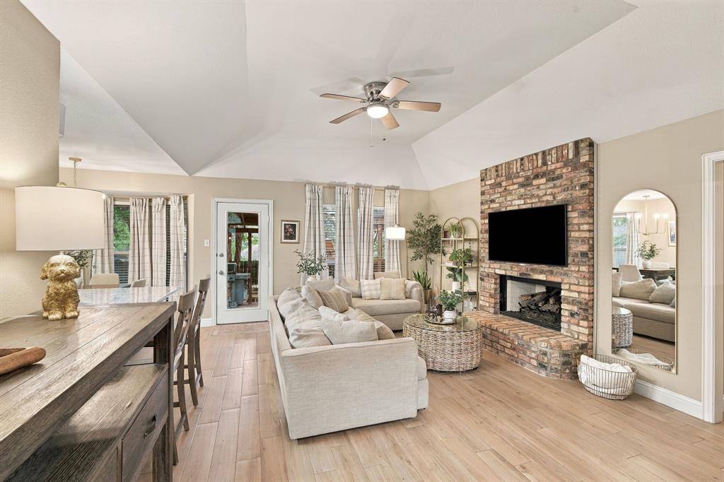 1639 Catherine Street Property Photo 1
