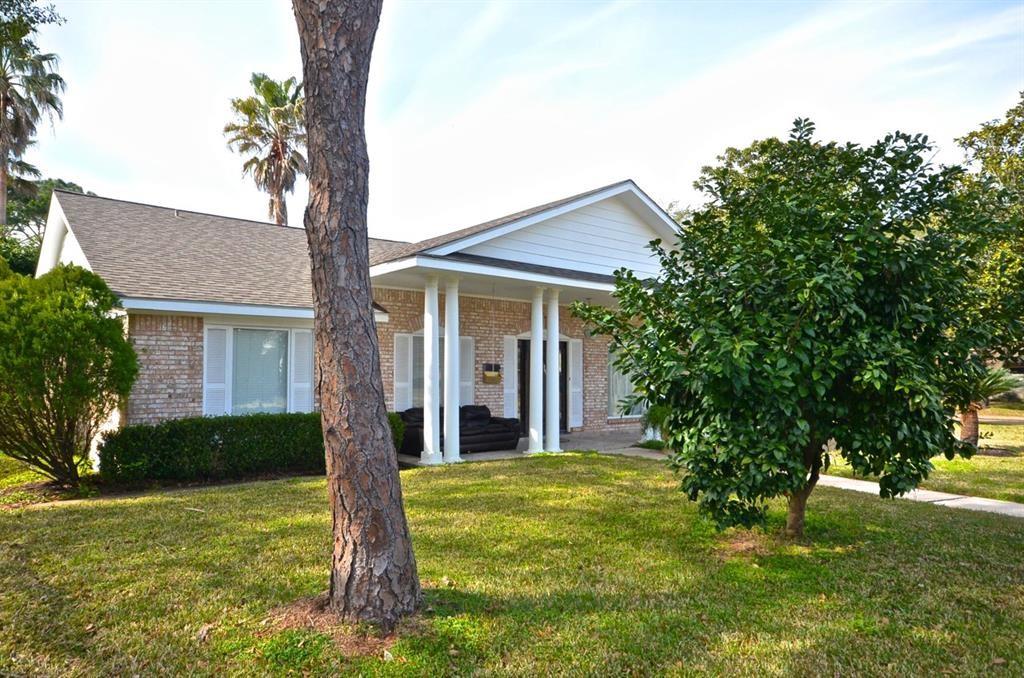 5951 Lattimer Drive Property Photo 3