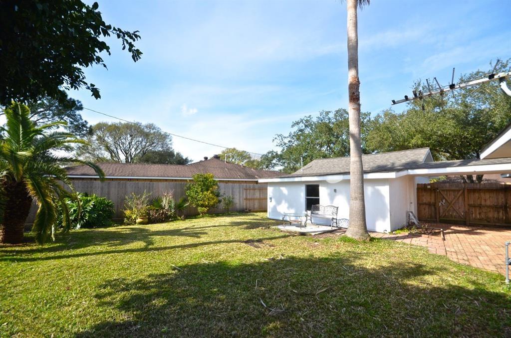 5951 Lattimer Drive Property Photo 7