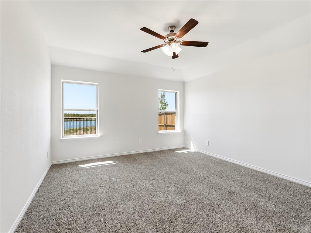 2504 Travis Street Property Photo 16