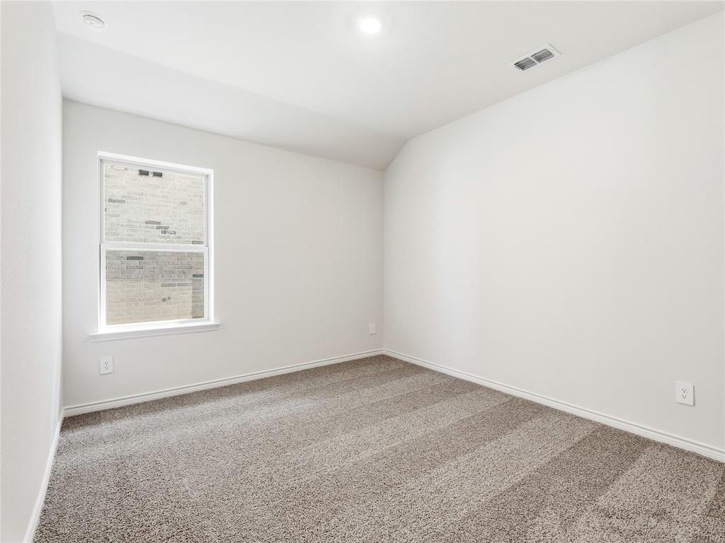 2504 Travis Street Property Photo 24
