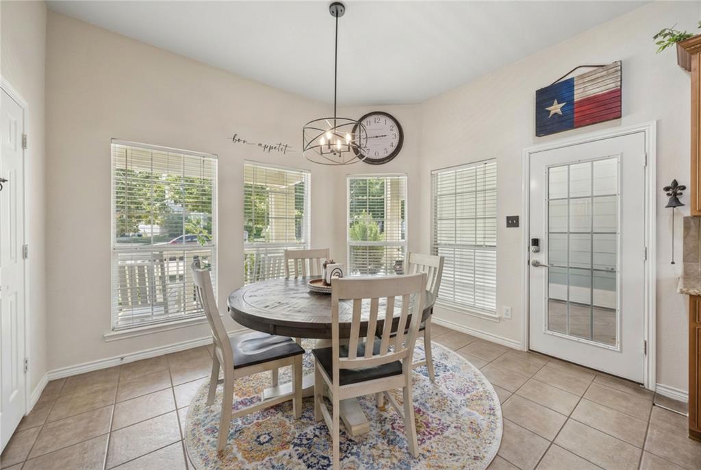1221 Spanish Moss Drive Property Photo 14