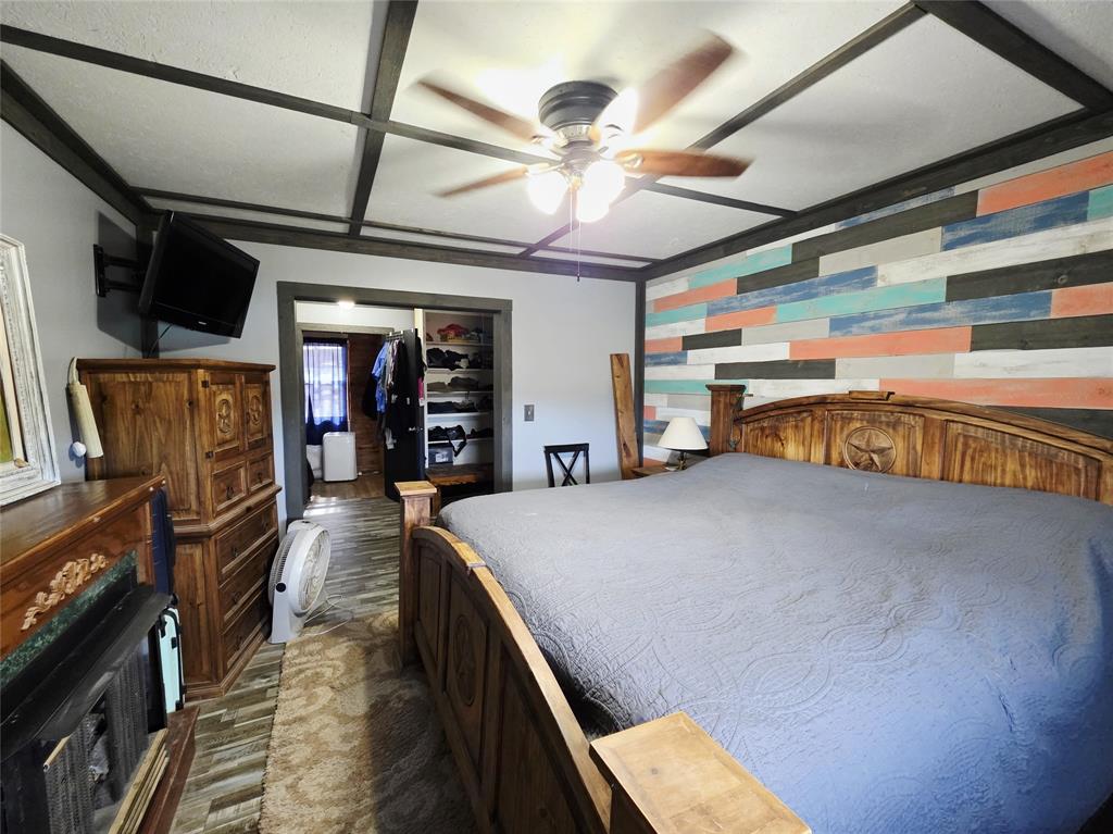 4451 Fm 585 Property Photo 12