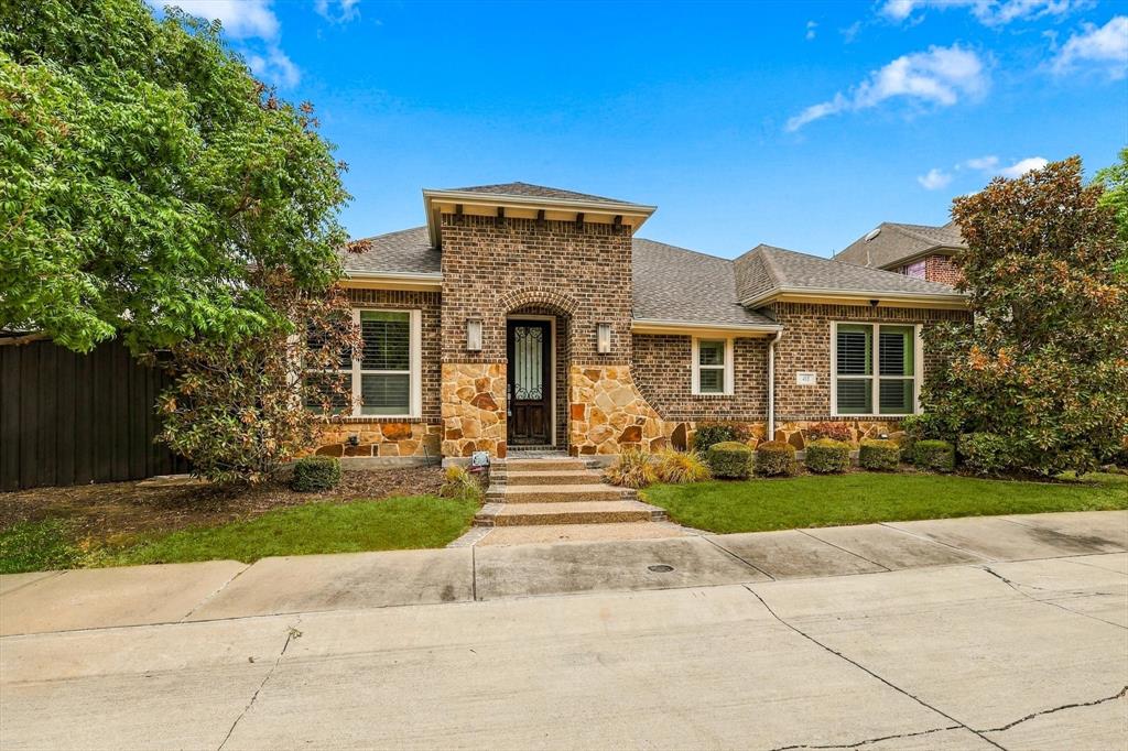 405 Sir Torin Lane Property Photo 3