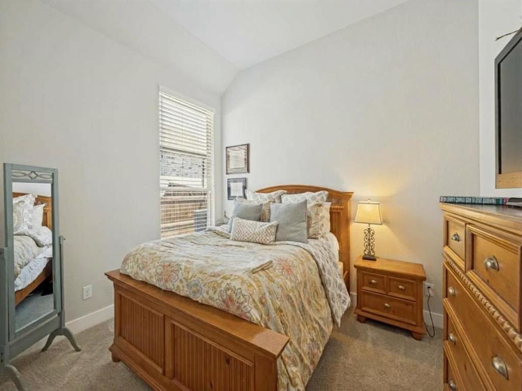 1105 Bluestem Drive Property Photo 12