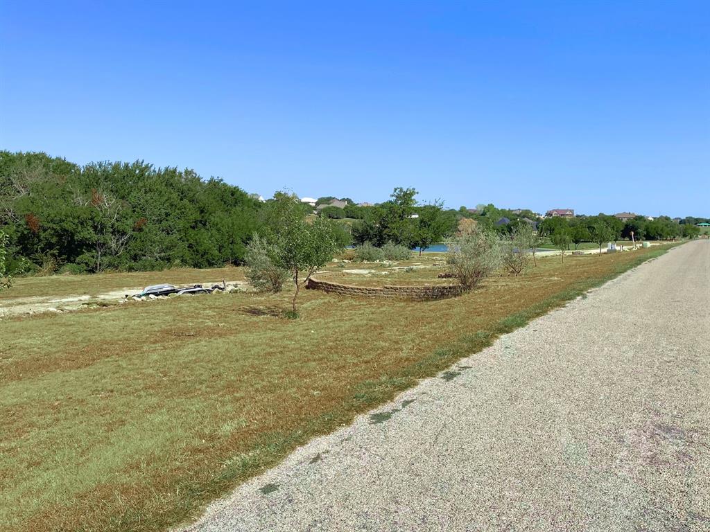 1210 Bentwater Parkway Property Photo 6