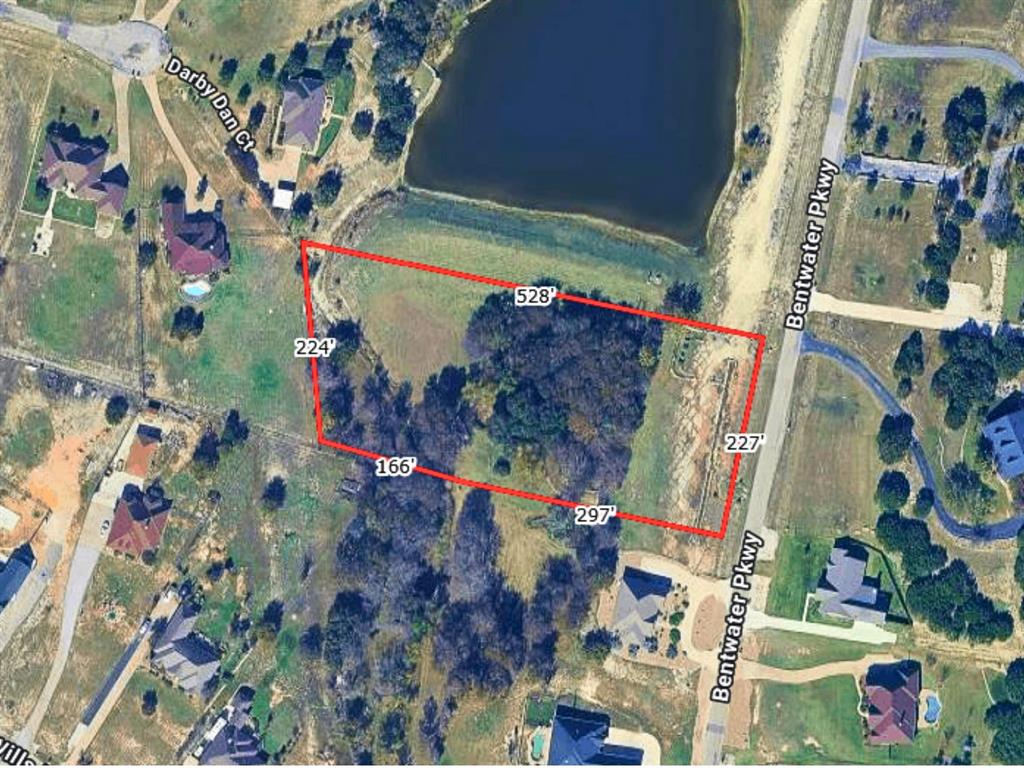 1210 Bentwater Parkway Property Photo 14