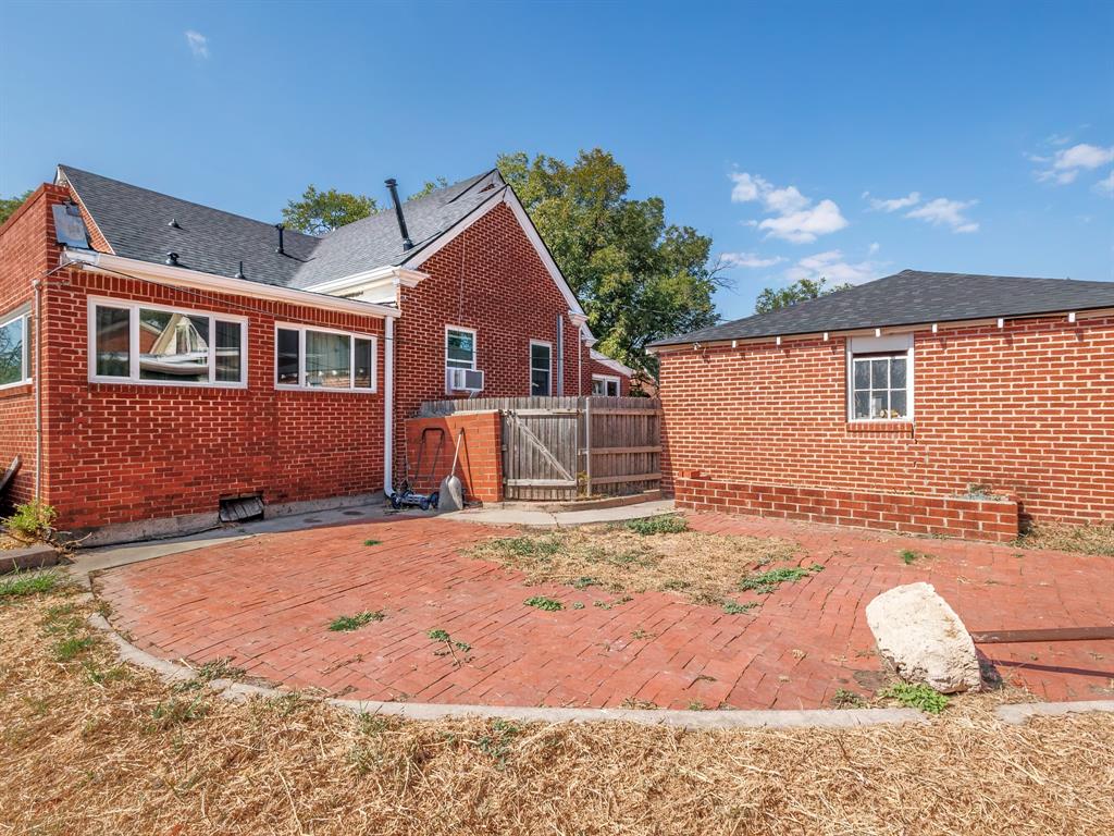 1016 W Walnut Property Photo 35