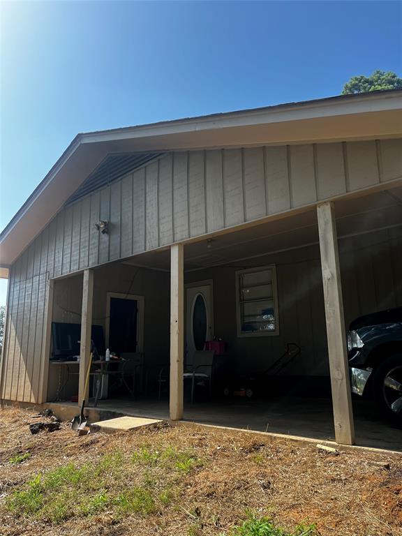242 An County Road 4221 Property Photo 3