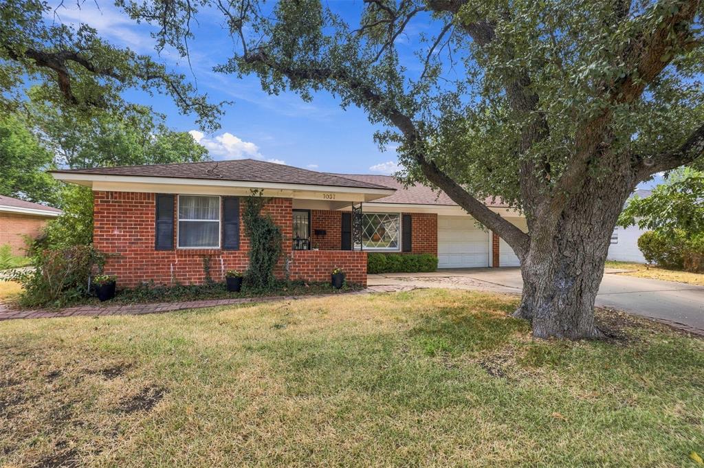 7037 Treehaven Road Property Photo 4