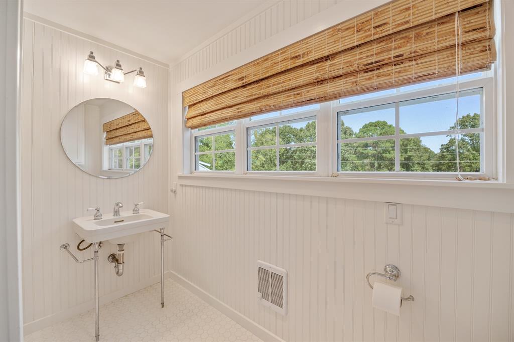 8155 E Lake Property Photo 16
