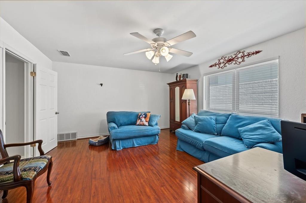 7816 Fairwood Court Property Photo 25