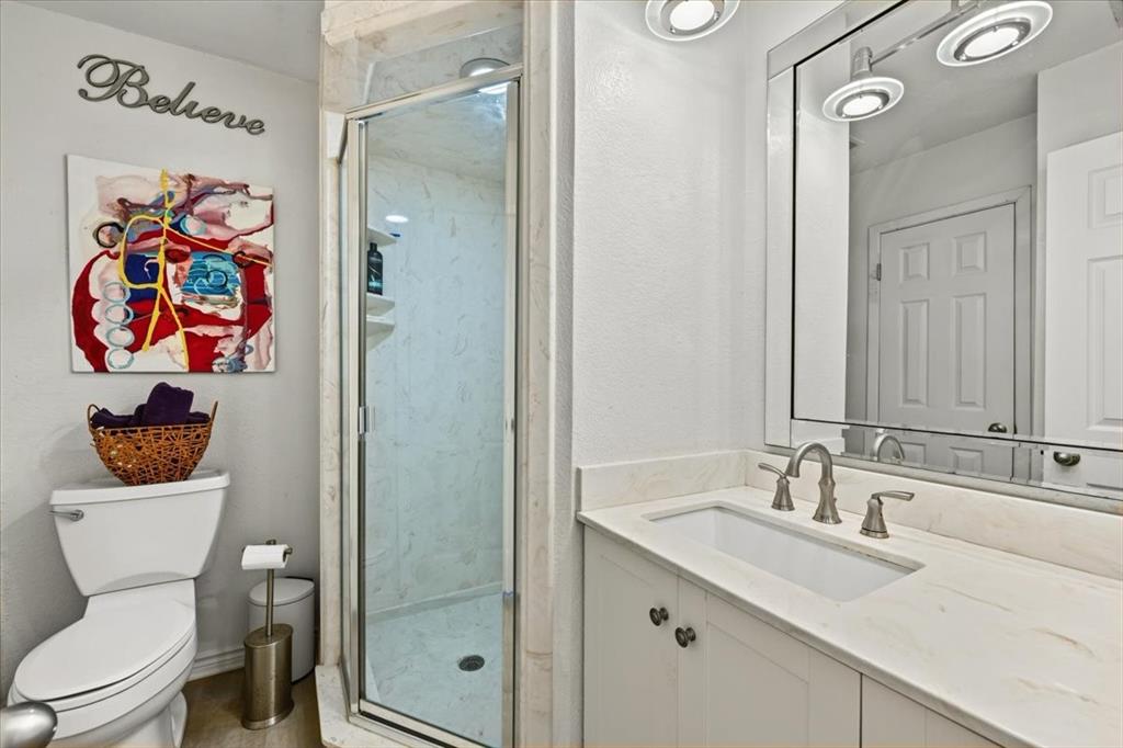 7816 Fairwood Court Property Photo 27