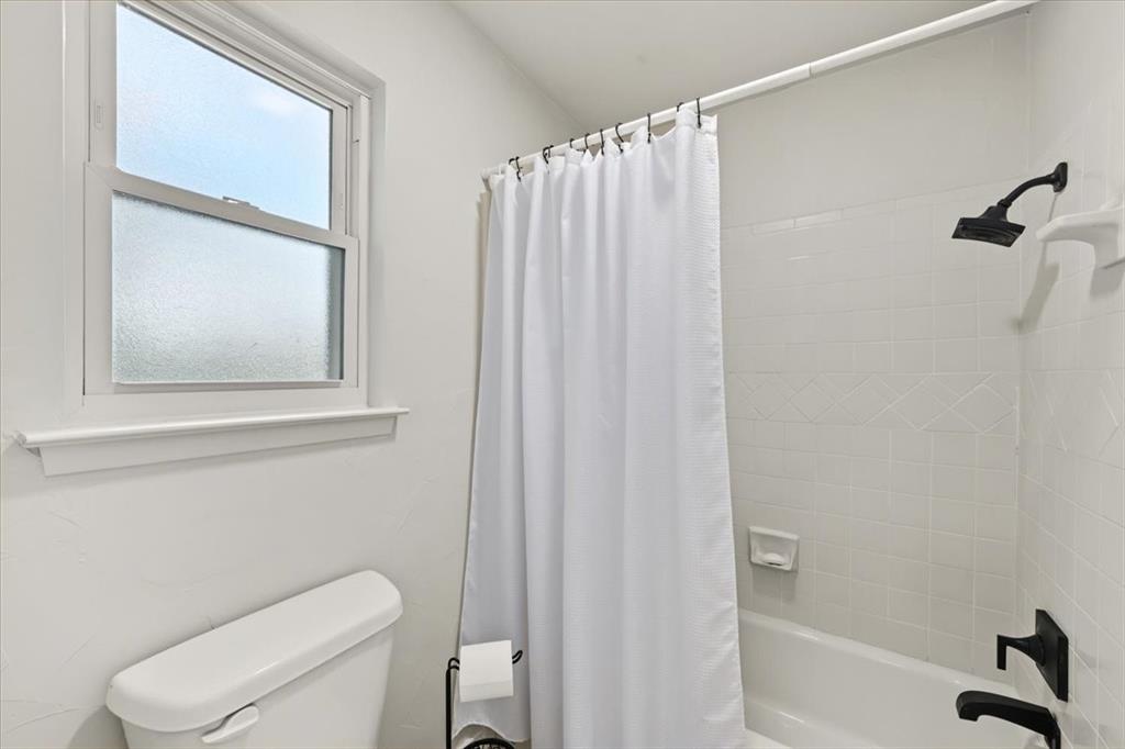 7816 Fairwood Court Property Photo 33