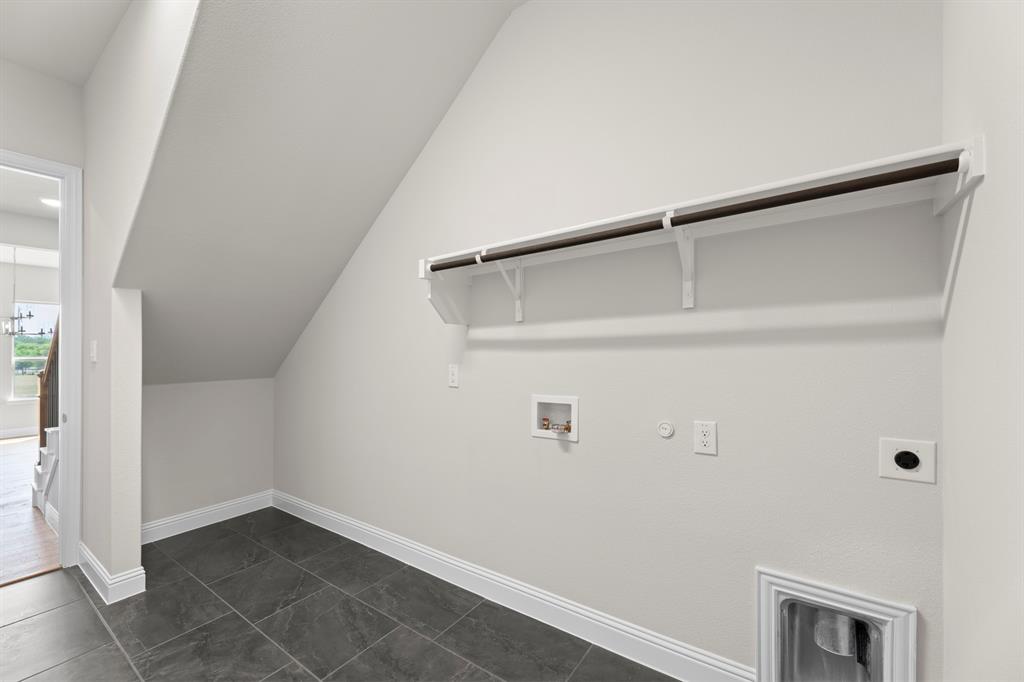 708 Splendor Drive Property Photo 13