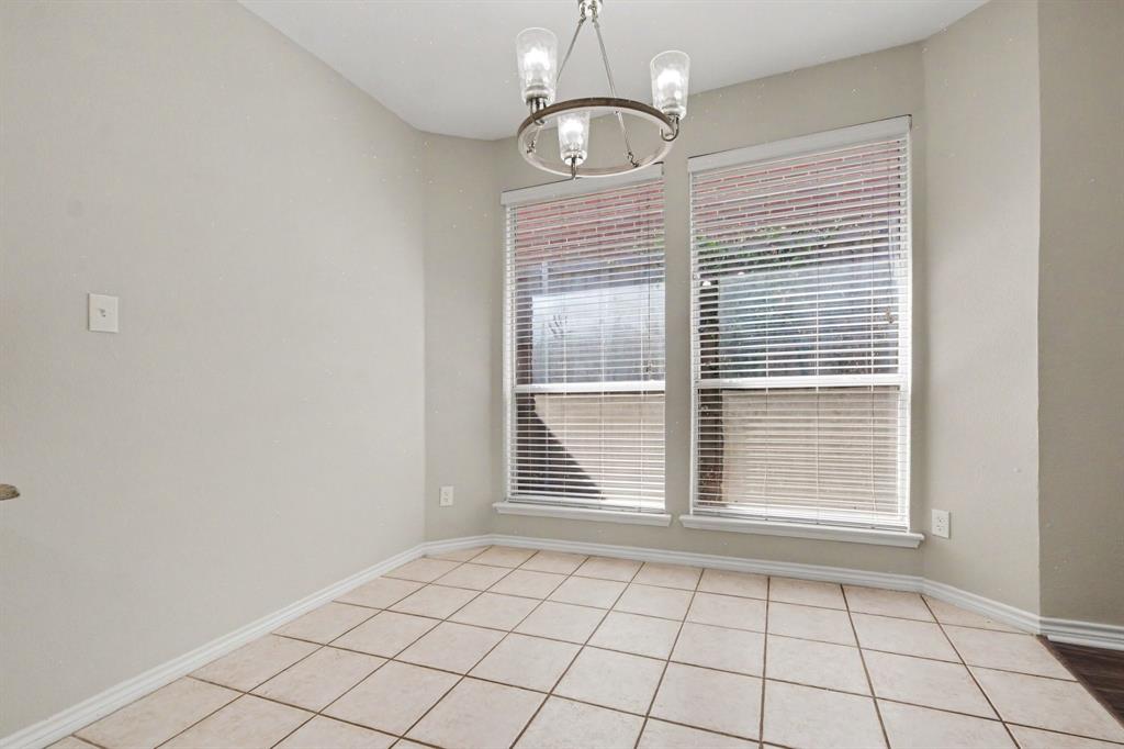 736 Fairlawn Street Property Photo 11