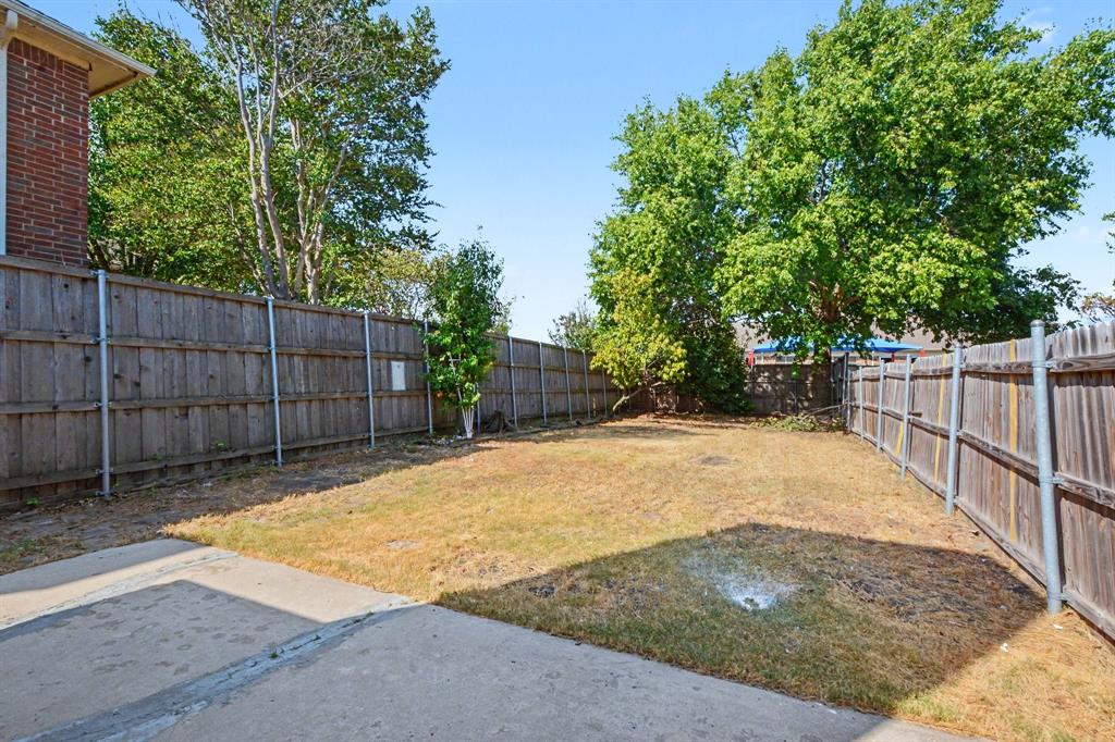 736 Fairlawn Street Property Photo 21
