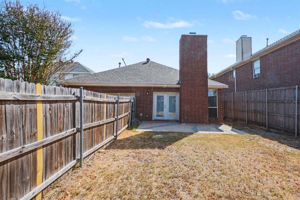 736 Fairlawn Street Property Photo 23
