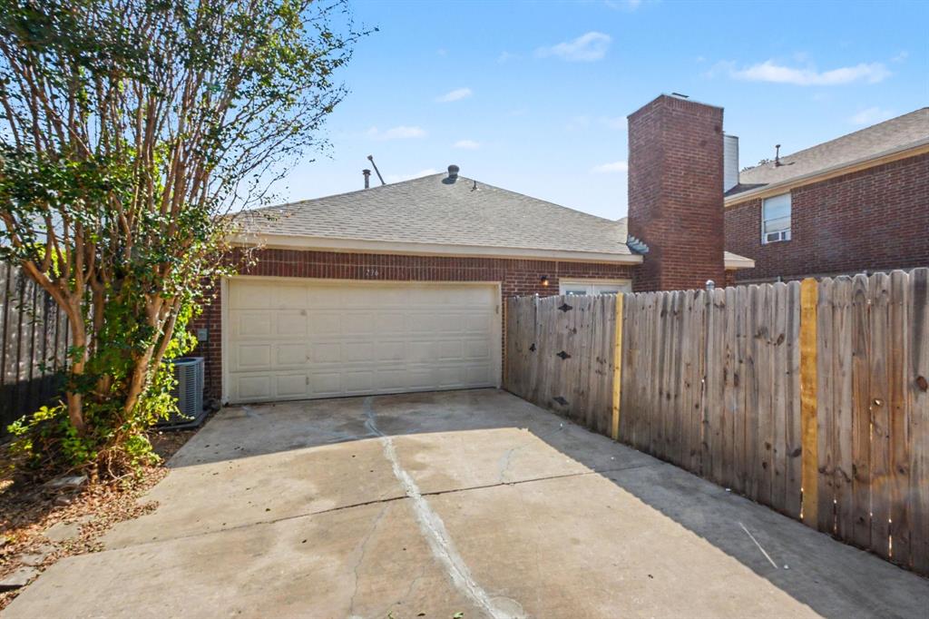 736 Fairlawn Street Property Photo 24