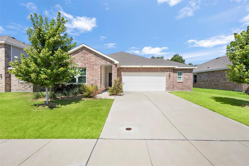 2325 Frio River Road Property Photo 1