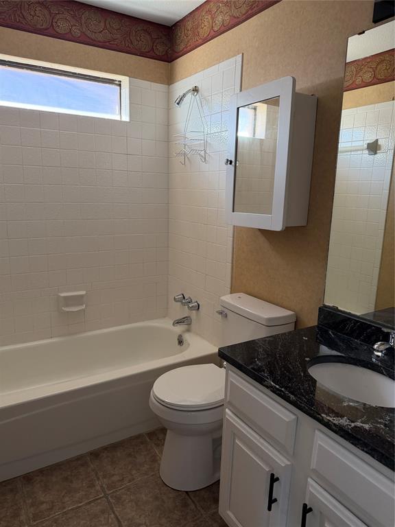 5033 Wagon Wheel Avenue Property Photo 4