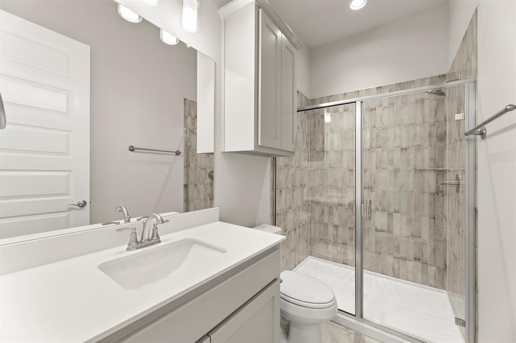 2704 Emerald Shallows Drive Property Photo 22