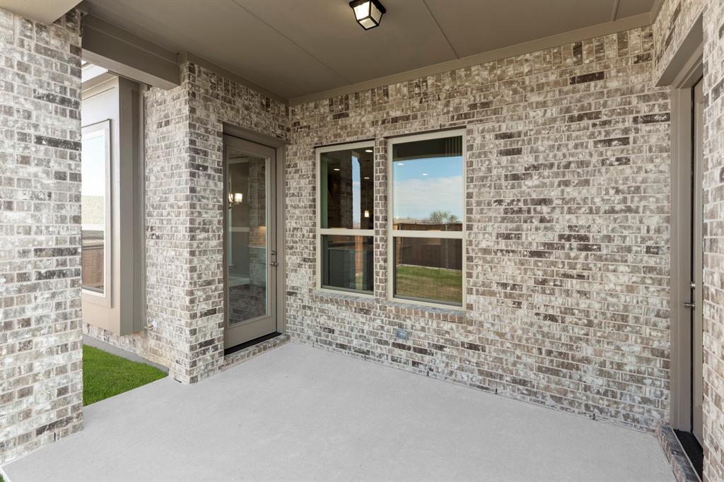 2704 Emerald Shallows Drive Property Photo 26