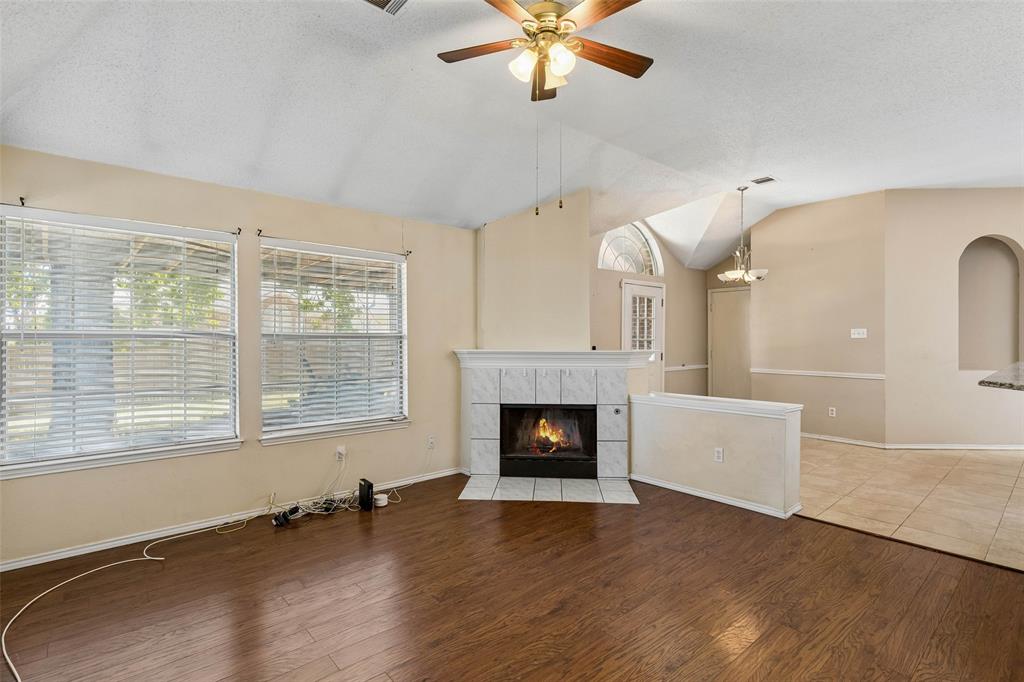 728 Lauren Way Property Photo 14