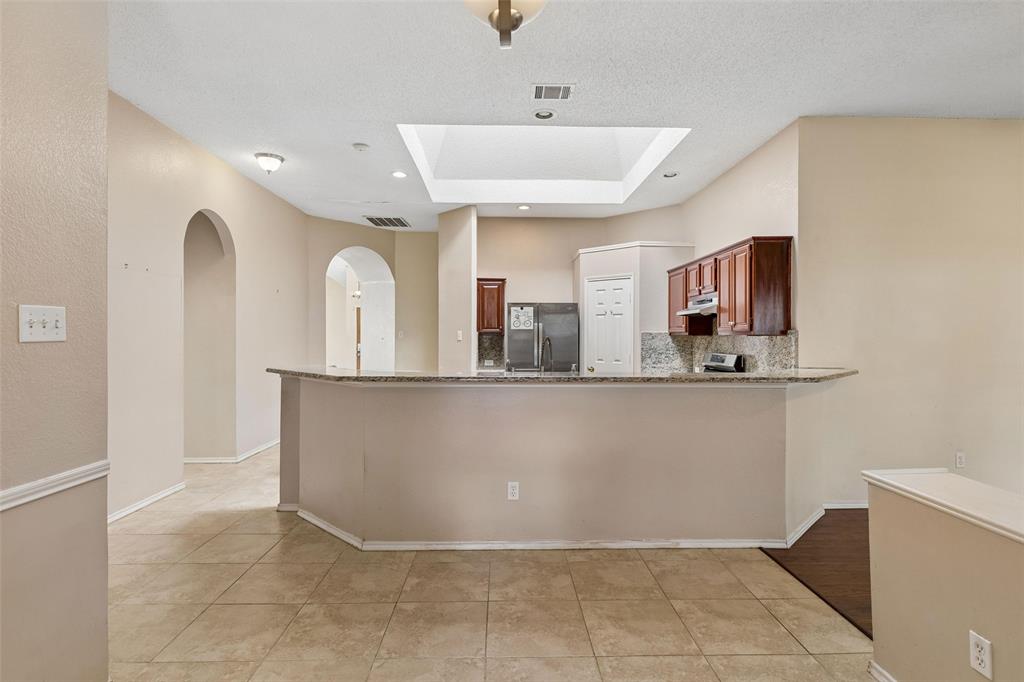 728 Lauren Way Property Photo 16