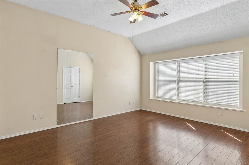 728 Lauren Way Property Photo 18