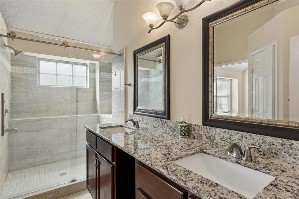728 Lauren Way Property Photo 23