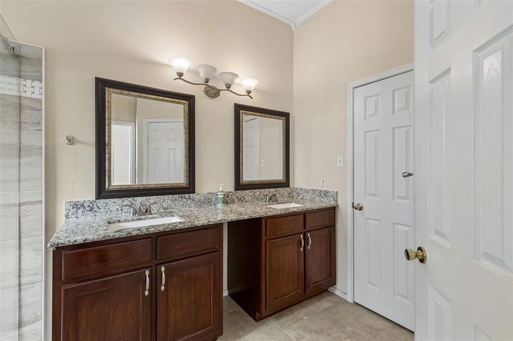 728 Lauren Way Property Photo 24