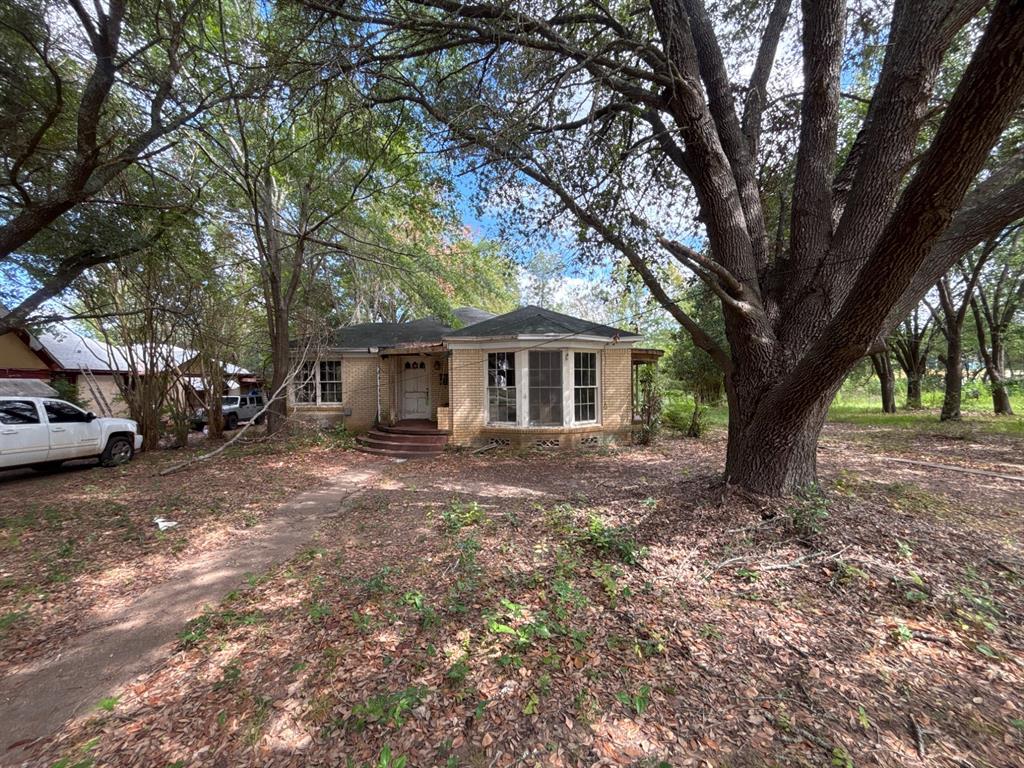 212 Sunset Avenue Property Photo 1