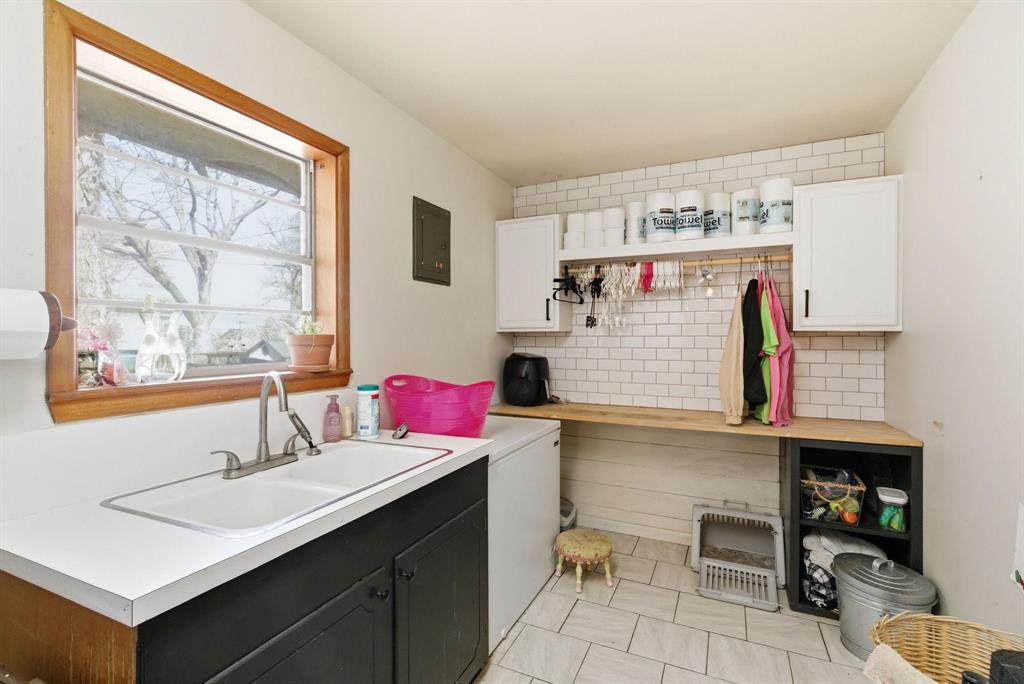 1224 N Texas Street Property Photo 11