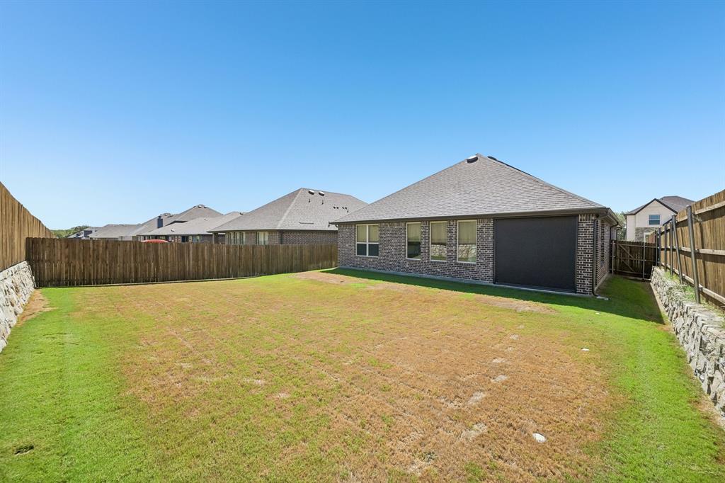 1612 Elle Lane Property Photo 12