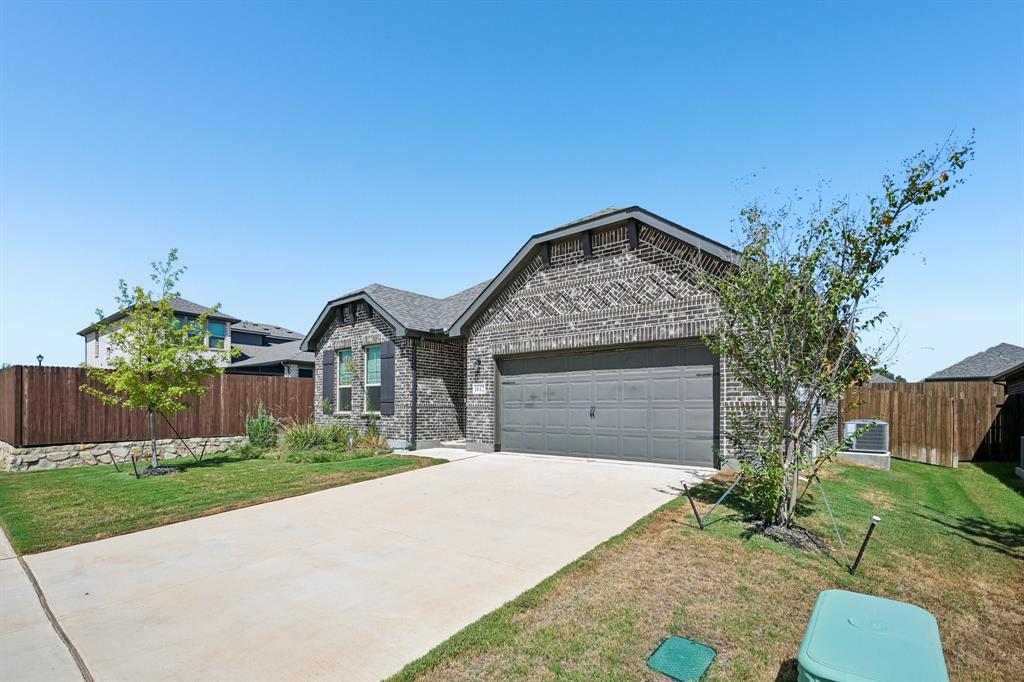 1612 Elle Lane Property Photo 29