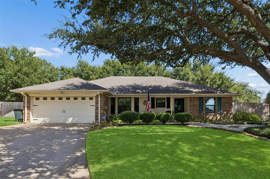 7416 Shady Hollow Court Property Photo 1