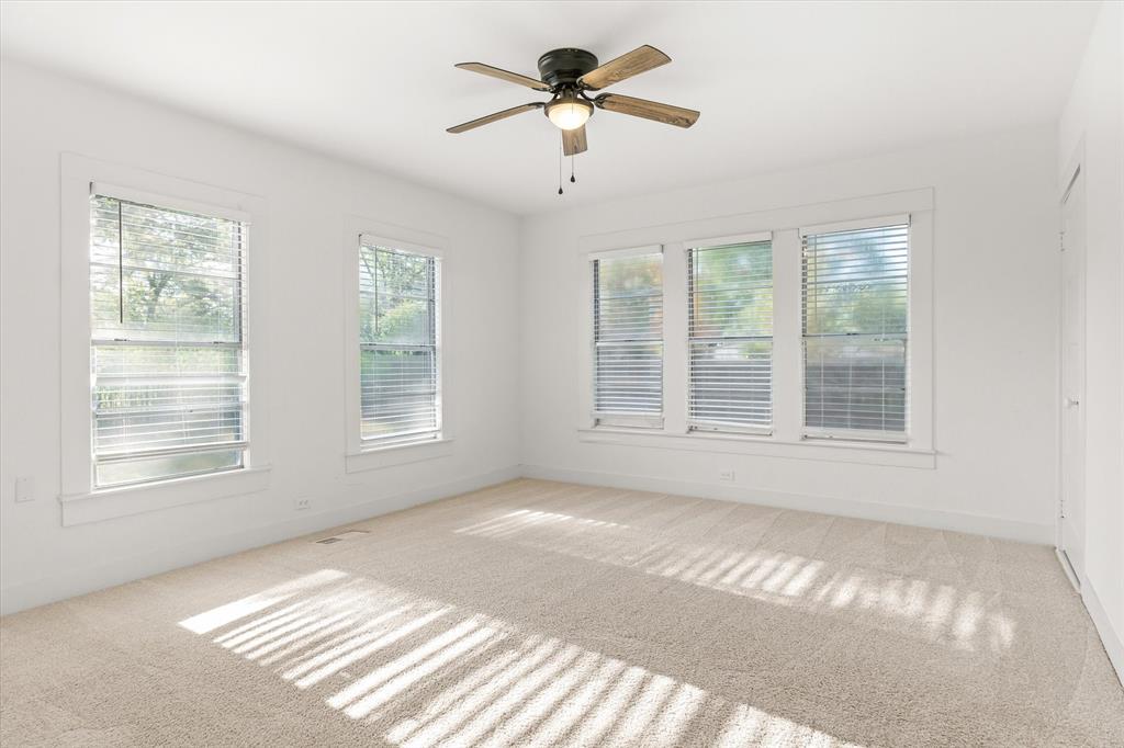 307 S Crockett Street Property Photo 12