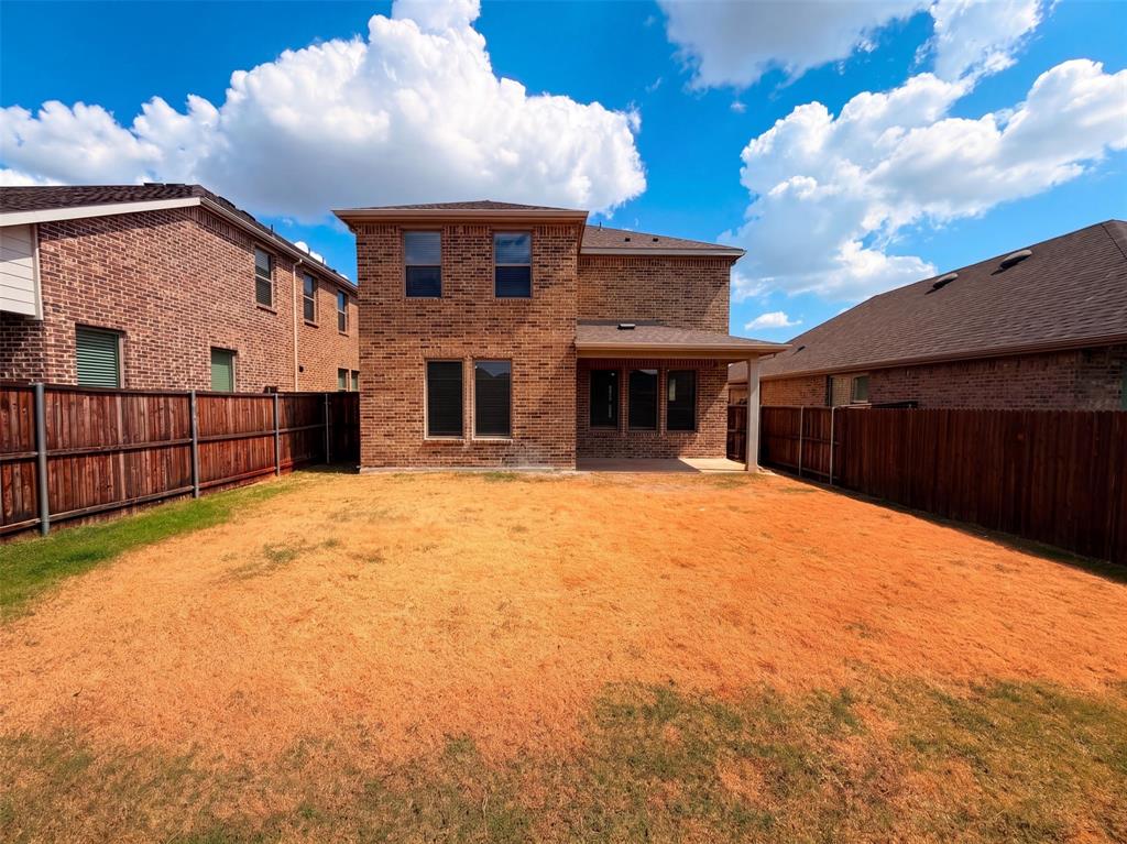 1448 Martingale Lane Property Photo 5